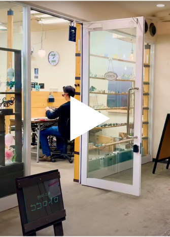 glass工房ココロイロの店内風景動画を再生する